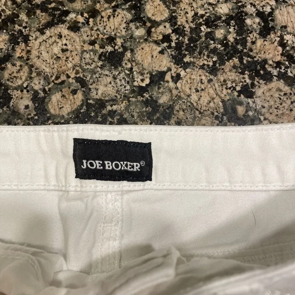 Joe Boxer Junior Women's White Denim Jean Shorts Size 1 with Peace Sign - Picture 5 of 6